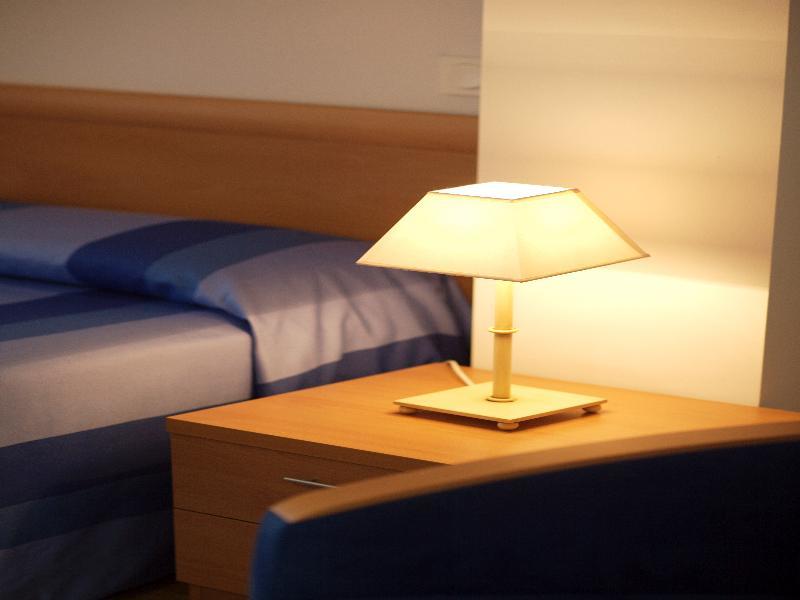 Apartamentos Urban Blue, Blue Hotels 기욘 외부 사진