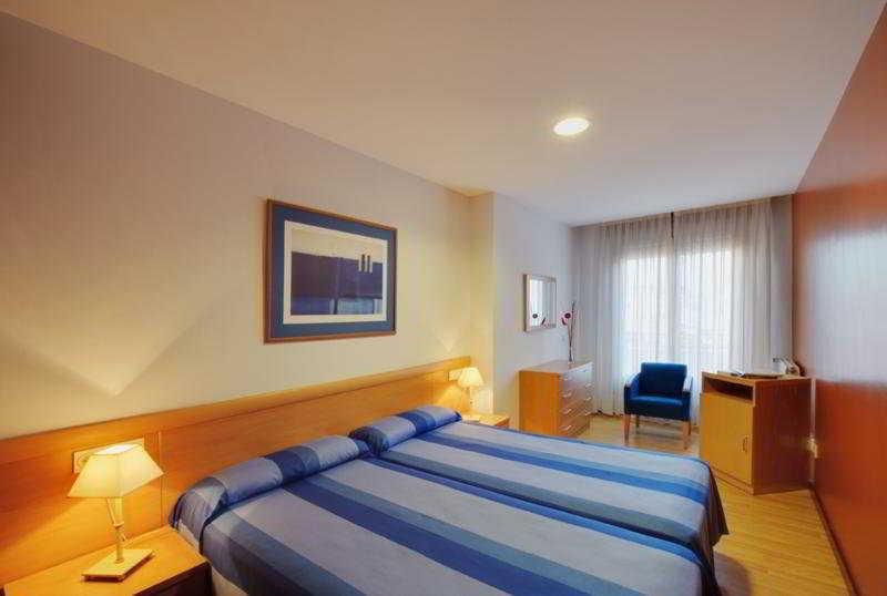 Apartamentos Urban Blue, Blue Hotels 기욘 외부 사진