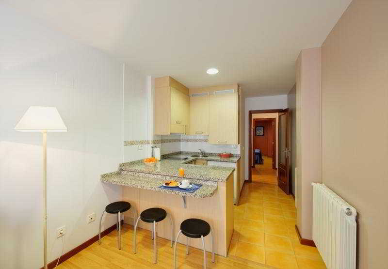 Apartamentos Urban Blue, Blue Hotels 기욘 외부 사진