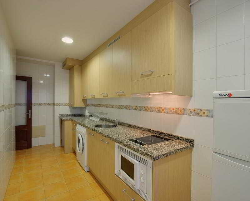 Apartamentos Urban Blue, Blue Hotels 기욘 외부 사진