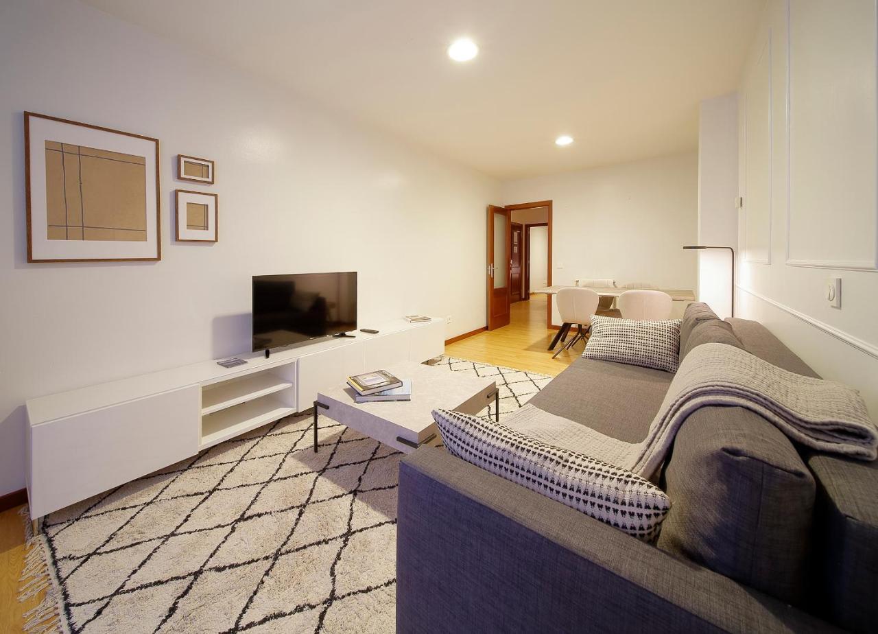 Apartamentos Urban Blue, Blue Hotels 기욘 외부 사진