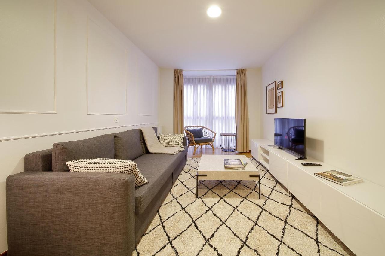 Apartamentos Urban Blue, Blue Hotels 기욘 외부 사진