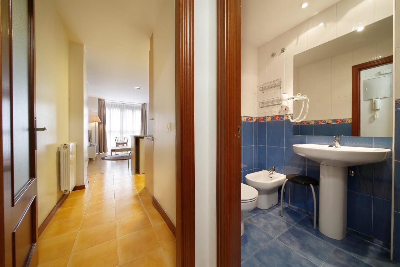 Apartamentos Urban Blue, Blue Hotels 기욘 외부 사진