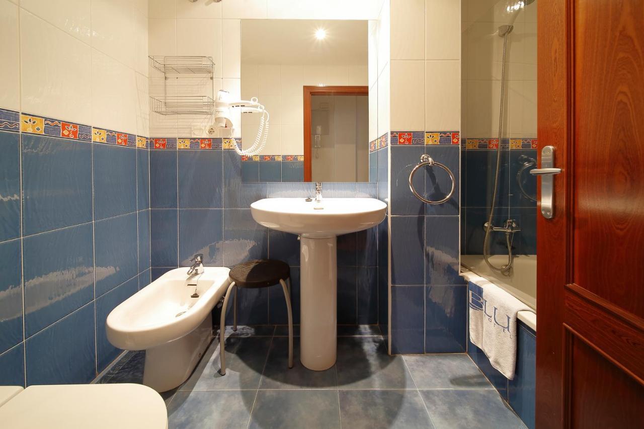 Apartamentos Urban Blue, Blue Hotels 기욘 외부 사진